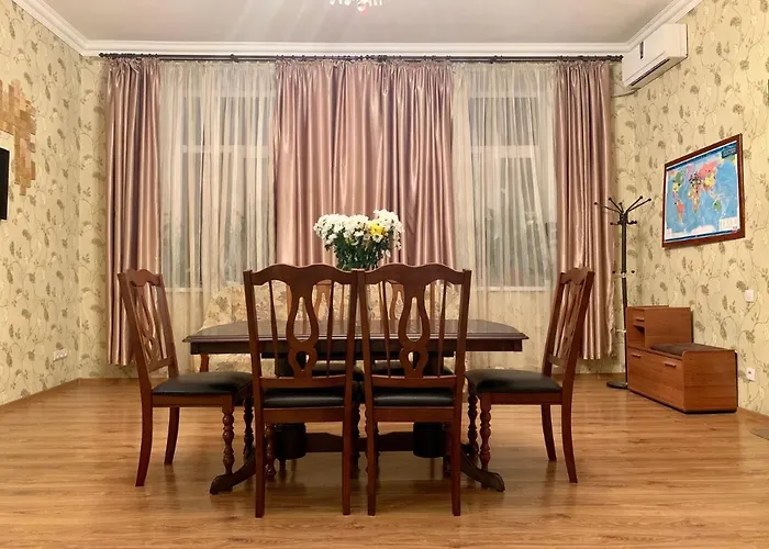 Apartment On Zhukovskogo