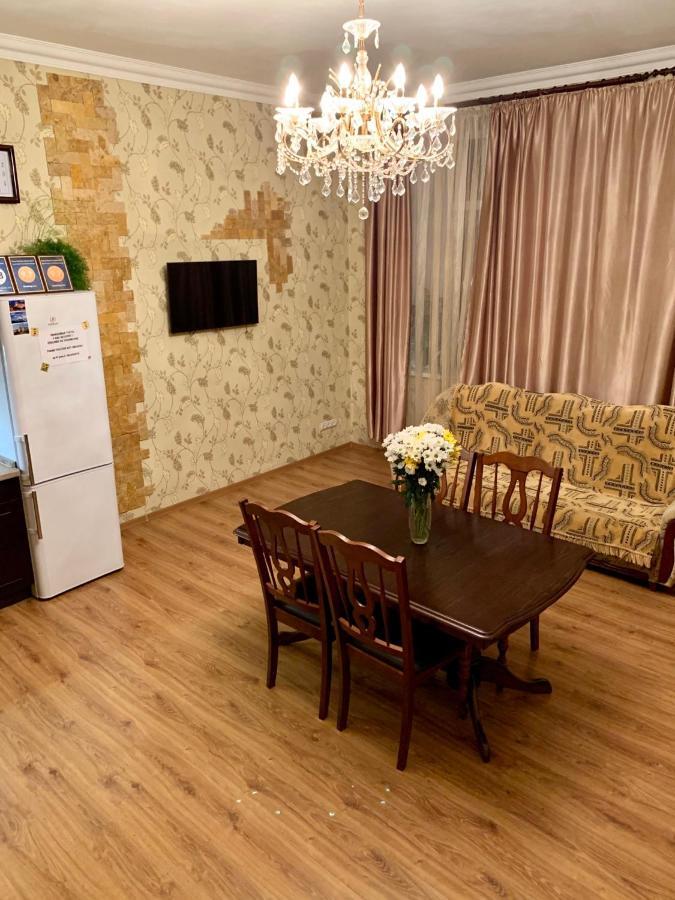 Apartment On Zhukovskogo Odesa