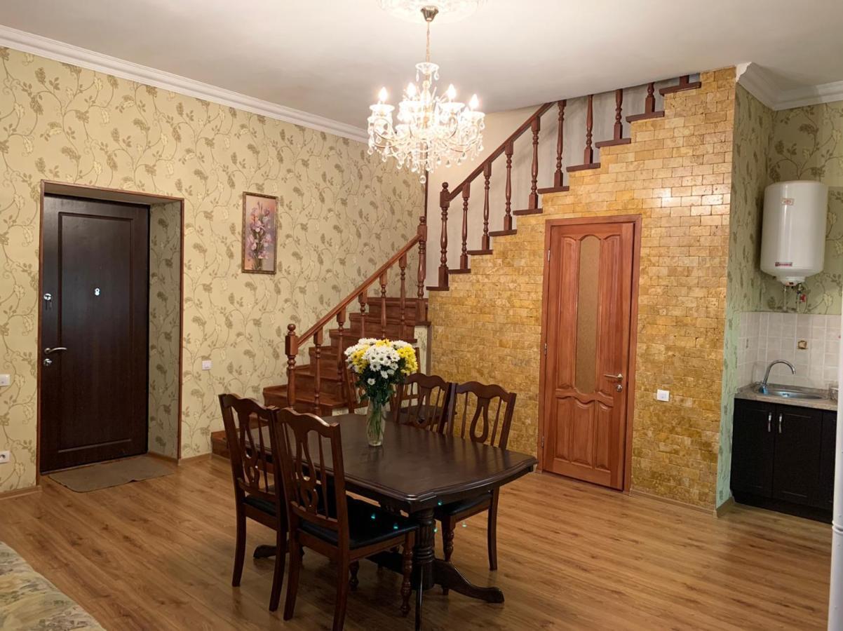 On Zhukovskogo أوديسا